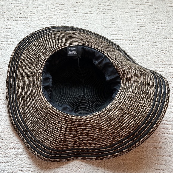 💕HP💕Black and brown chain trim sun hat - Picture 5 of 9